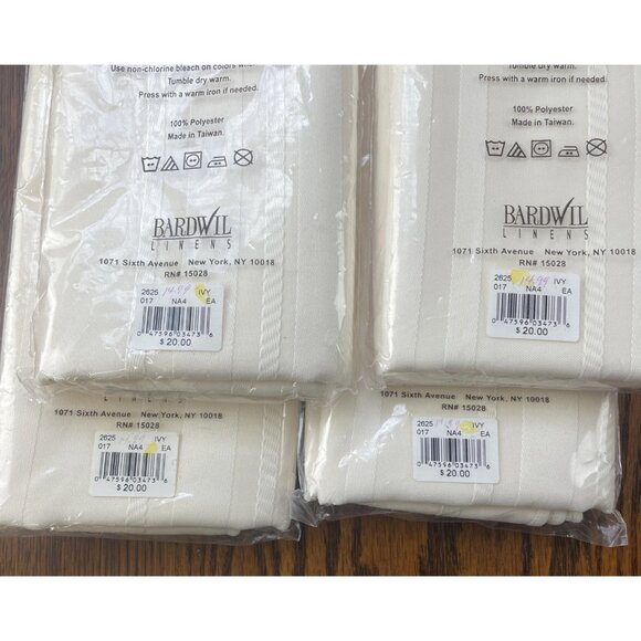 4 Bardwil Dinner Napkins Pack Ivory Linen Easy Care Soft Touch 17" x 17" New 16 - Picture 5 of 5